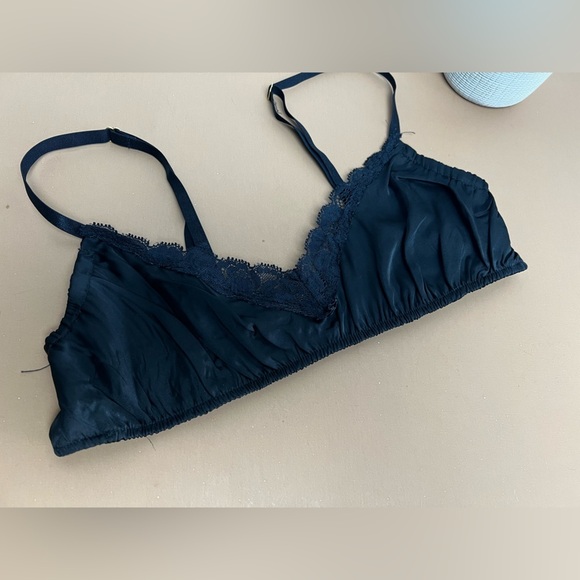 Free People NWOT silk and lace Bralette size M - Picture 4 of 5